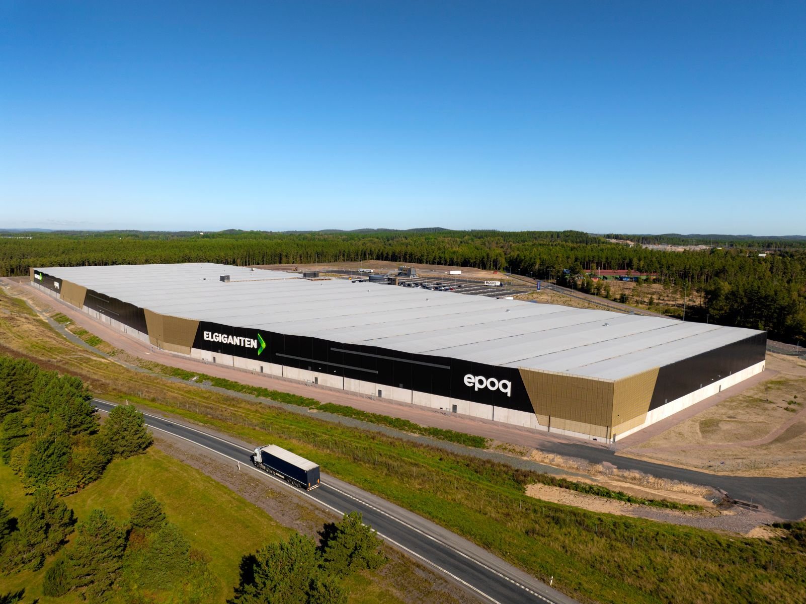 elgiganten_drone_1200px