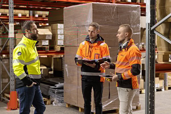 Greenled_warehouse_15_600px