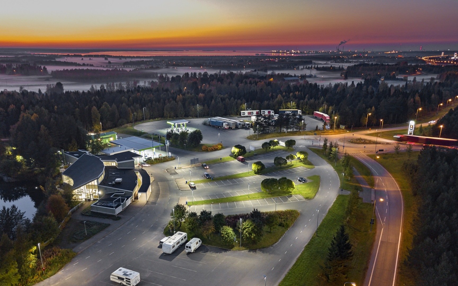 Reference_area_lighting_Neste_K_Ouluntulli_5