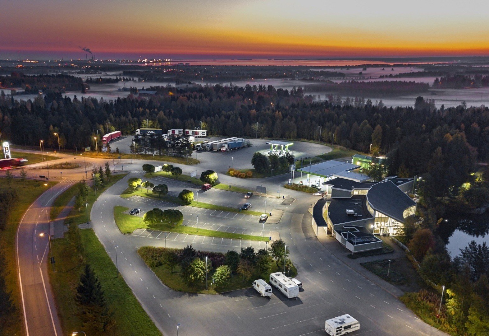 Reference_area_lighting_Neste_K_Ouluntulli_5_flipped