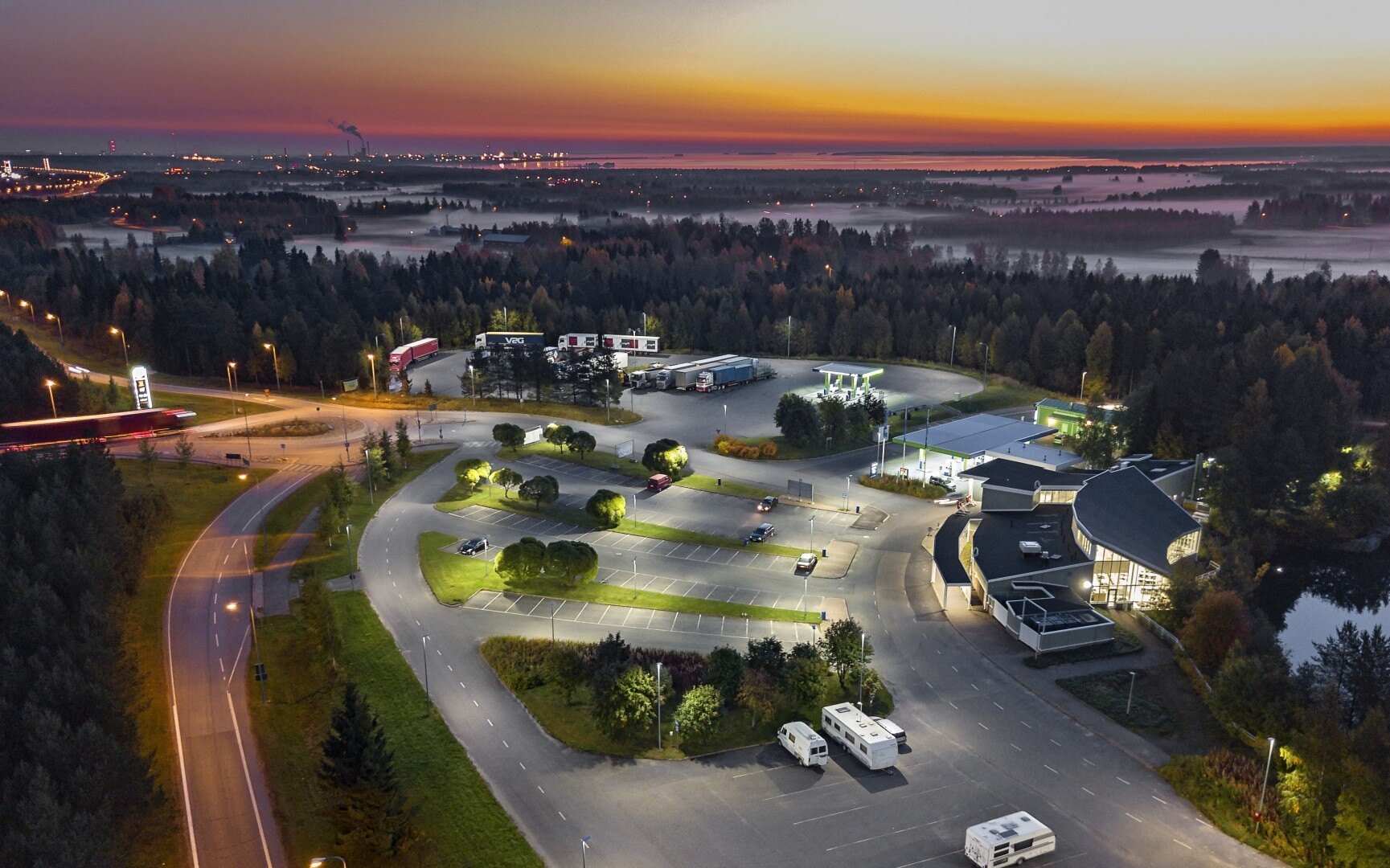 Reference_area_lighting_Neste_K_Ouluntulli_5_flipped