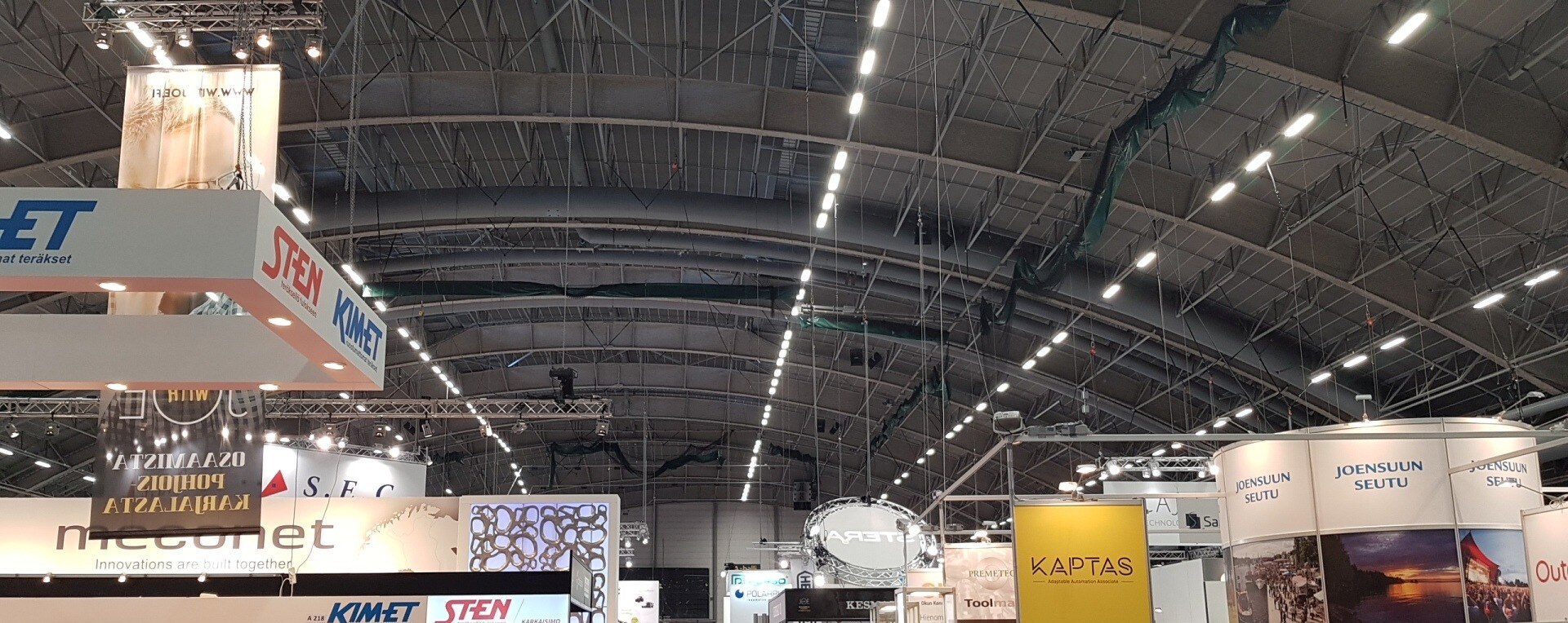 Reference_arena_and_sports_hall_lighting_TESC_1177