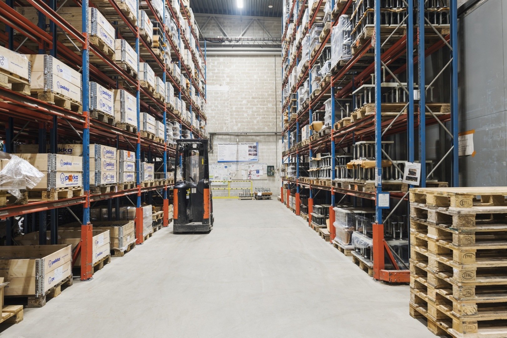 Reference_industrial_lighting_Peikko_Finland_Oy_222