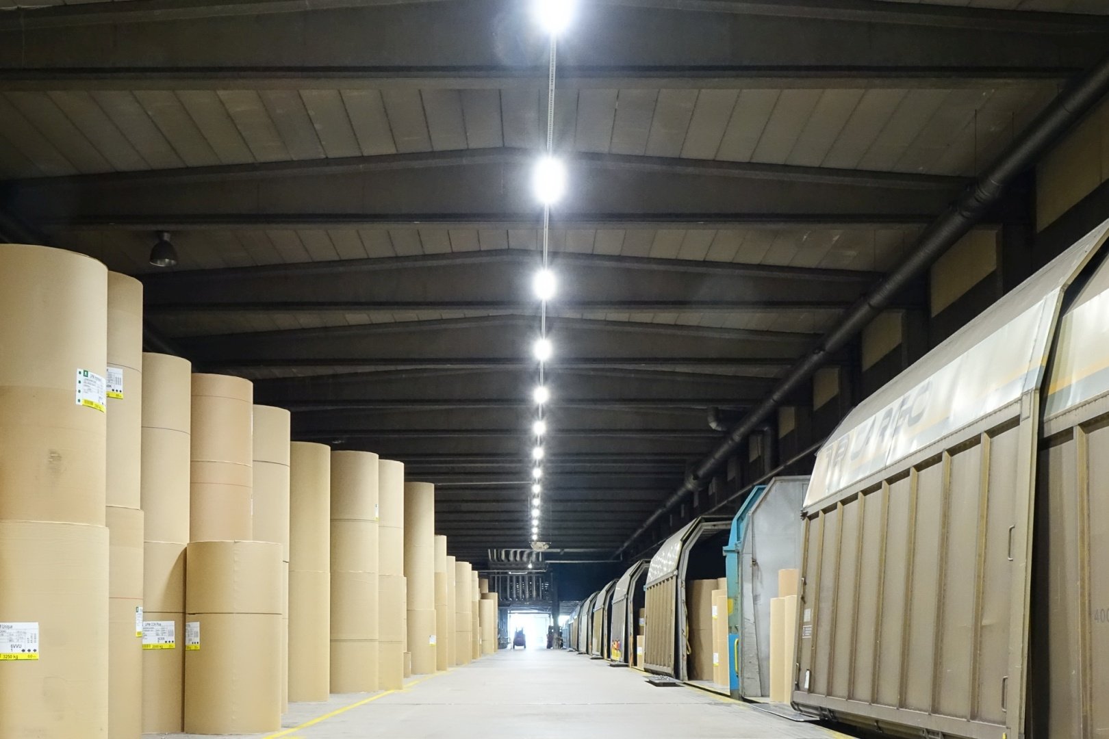 Reference_industrial_lighting_UPM_Kymmene_Oy_1