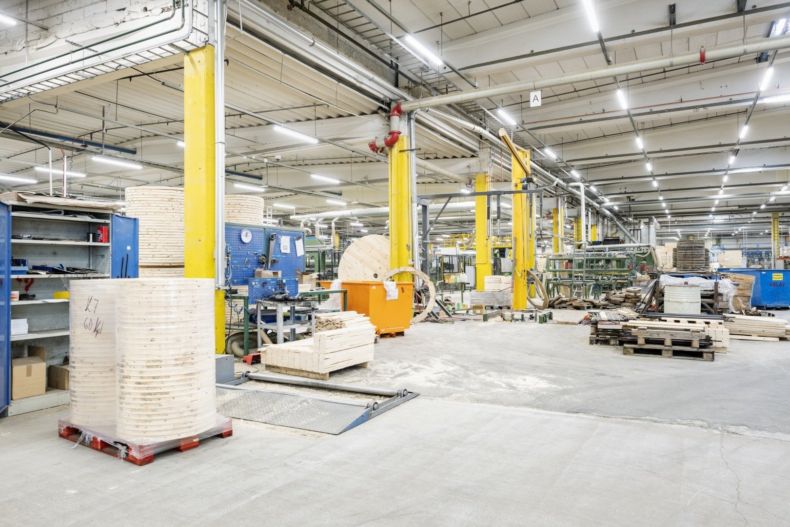 Reference_industrial_lighting_Versowood_1
