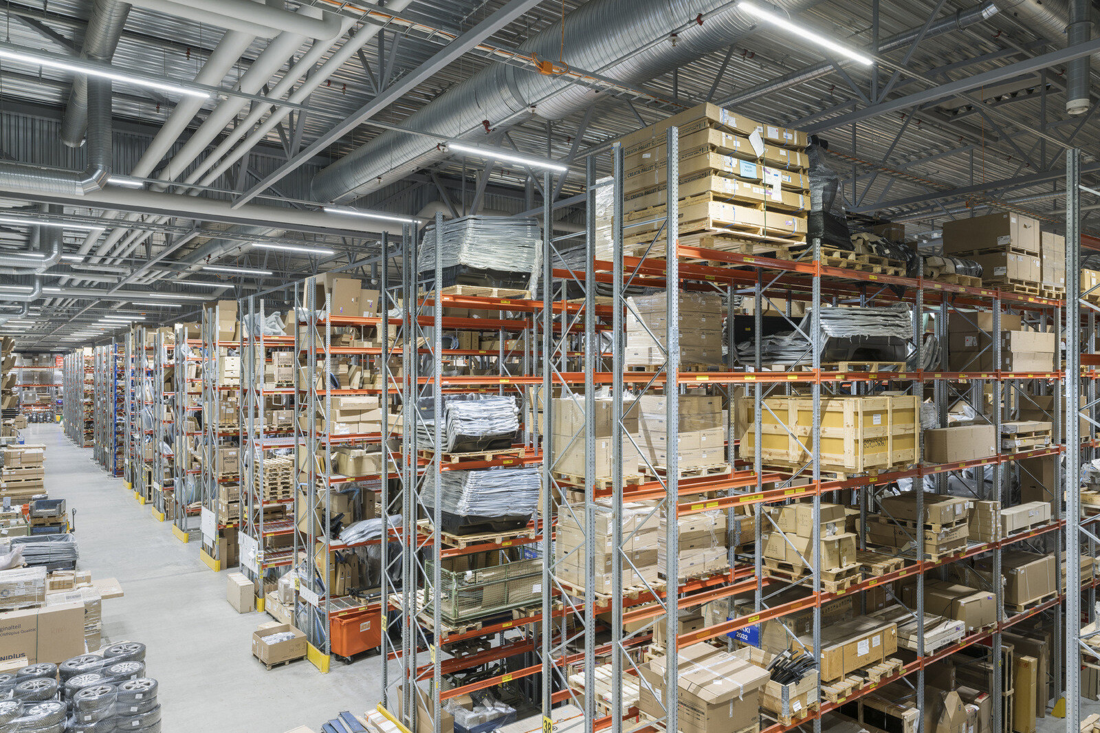 Reference_logistics_lighting_Assistor_1_1600px