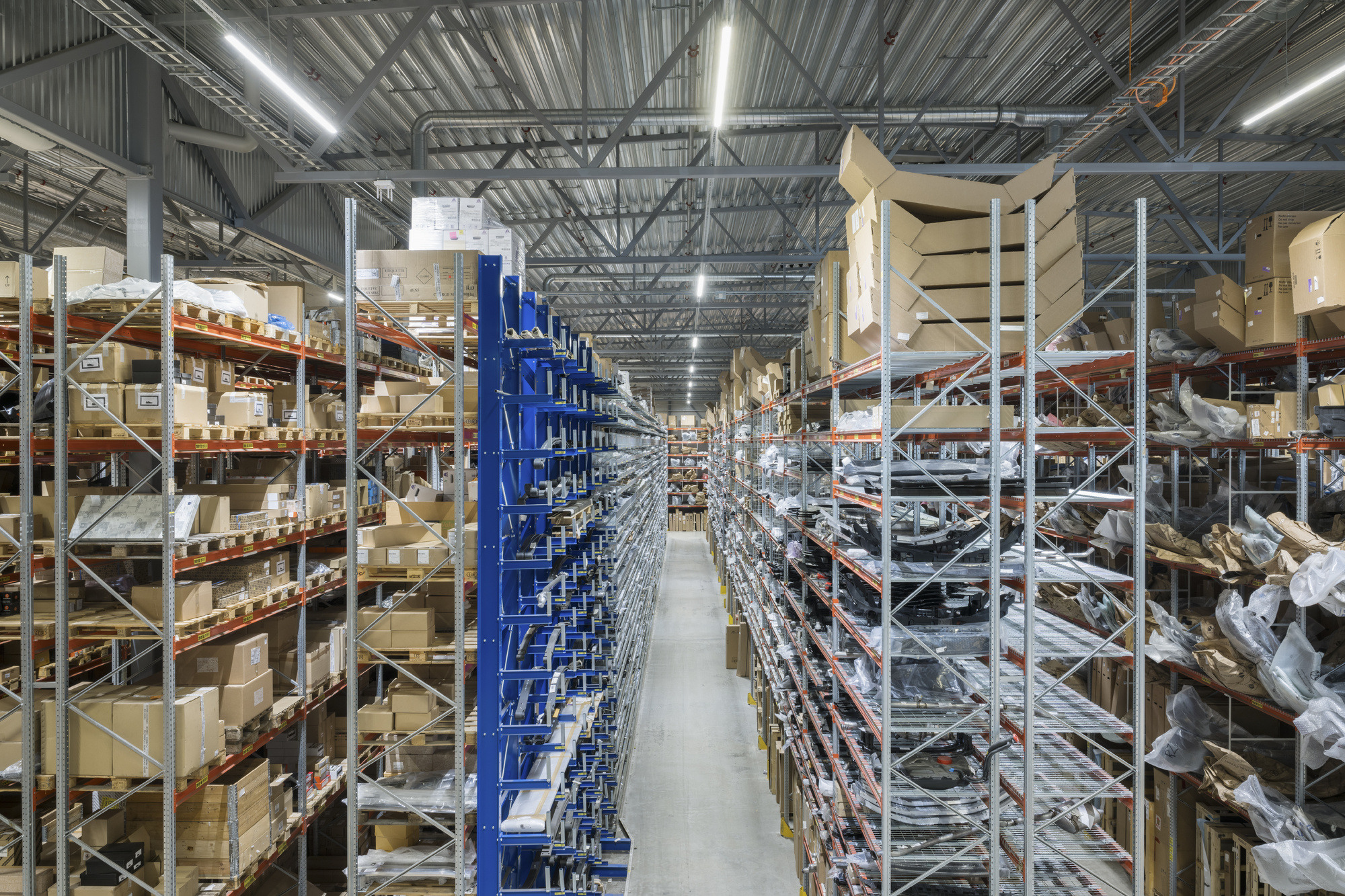Reference_logistics_lighting_Assistor_2