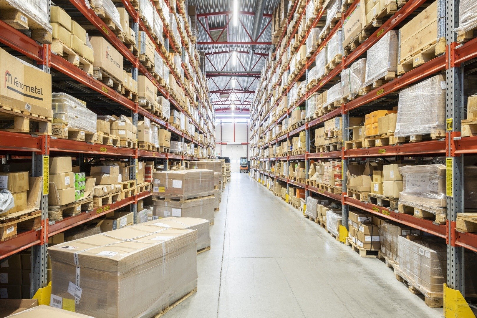 Reference_logistics_lighting_Ferrometal_1