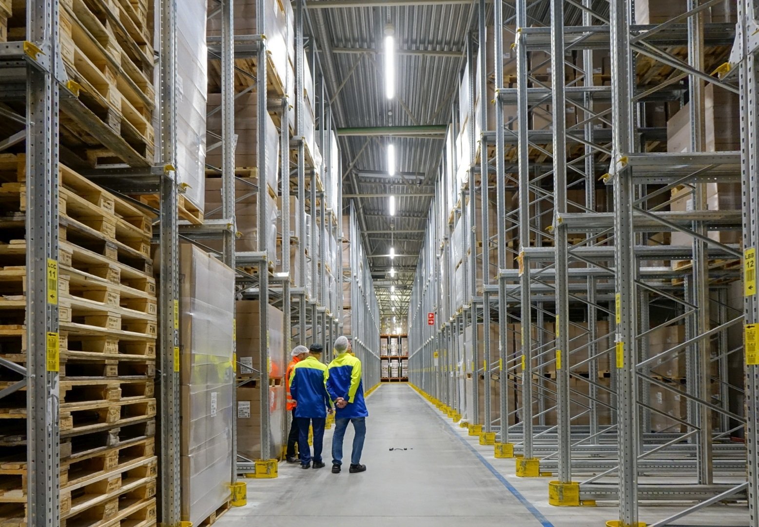 Reference_logistics_lighting_Huhtamaki_Foodservice_Nordic_1-1