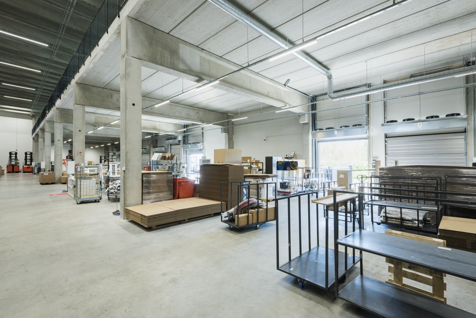 Reference_logistics_lighting_Oy_Vallila_Collection_Ab_1