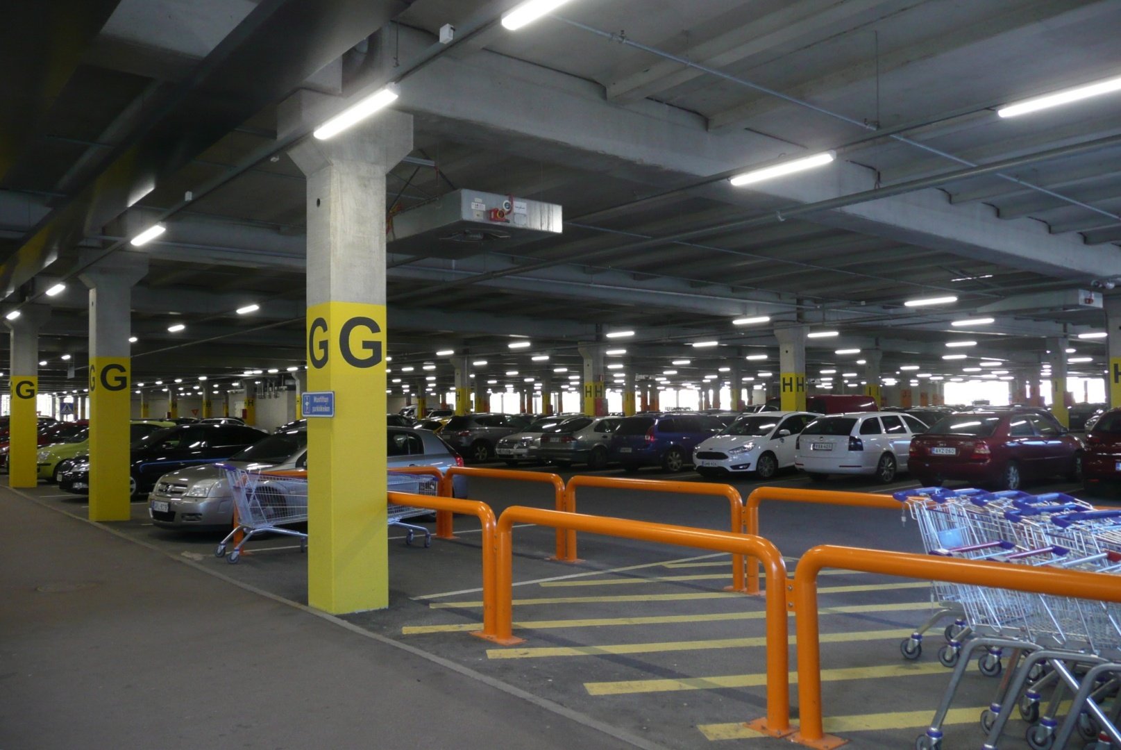 Reference_parking_lighting_Kauppakeskus_Karisma_3 (3)