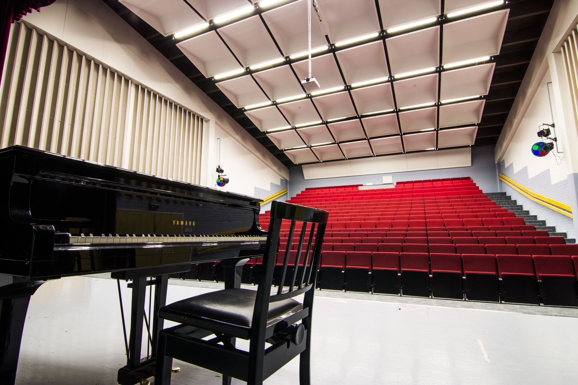 Reference_school_lighting_Hyokkalan_koulu_1