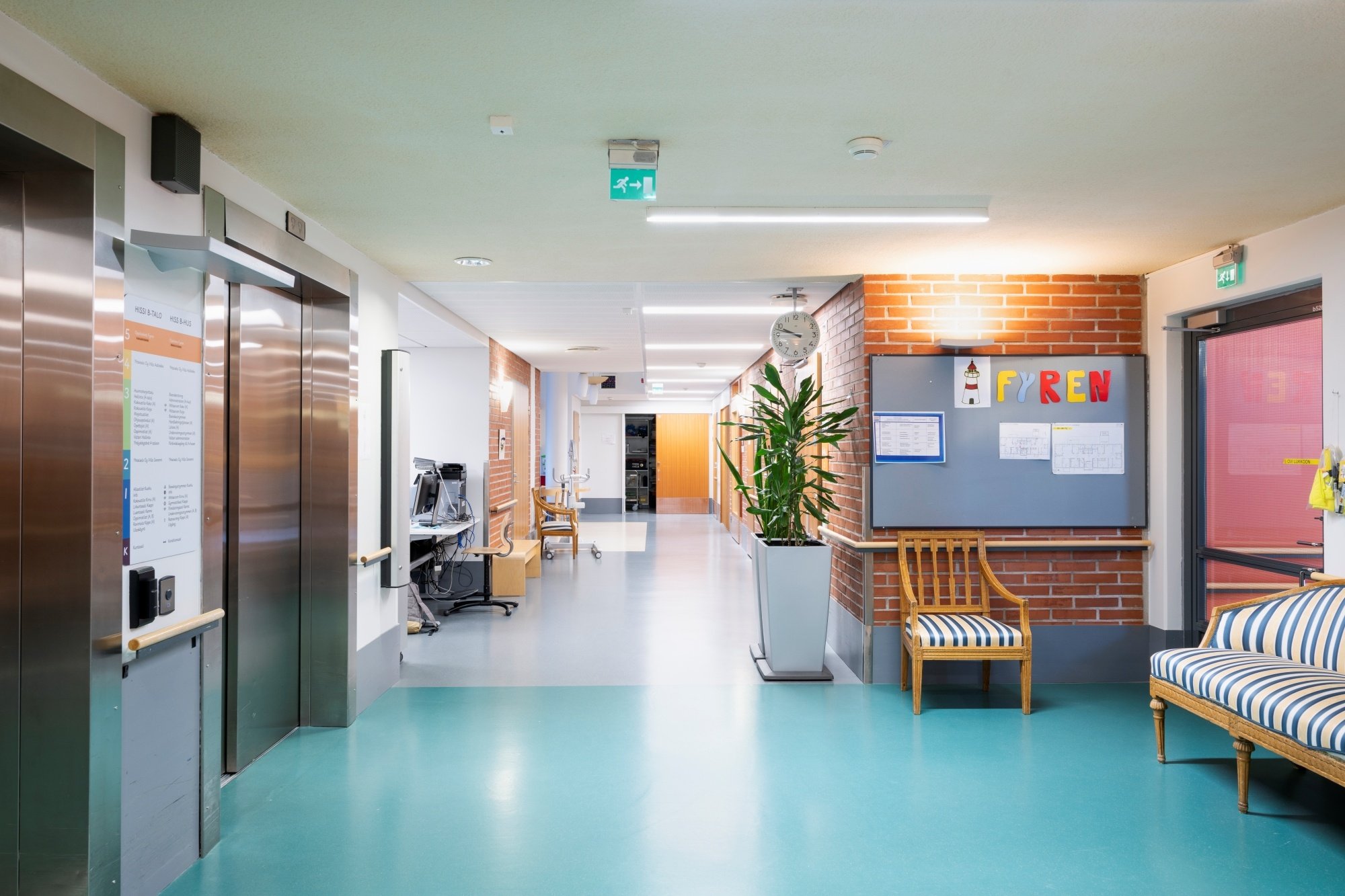 Reference_school_lighting_Valteri_3