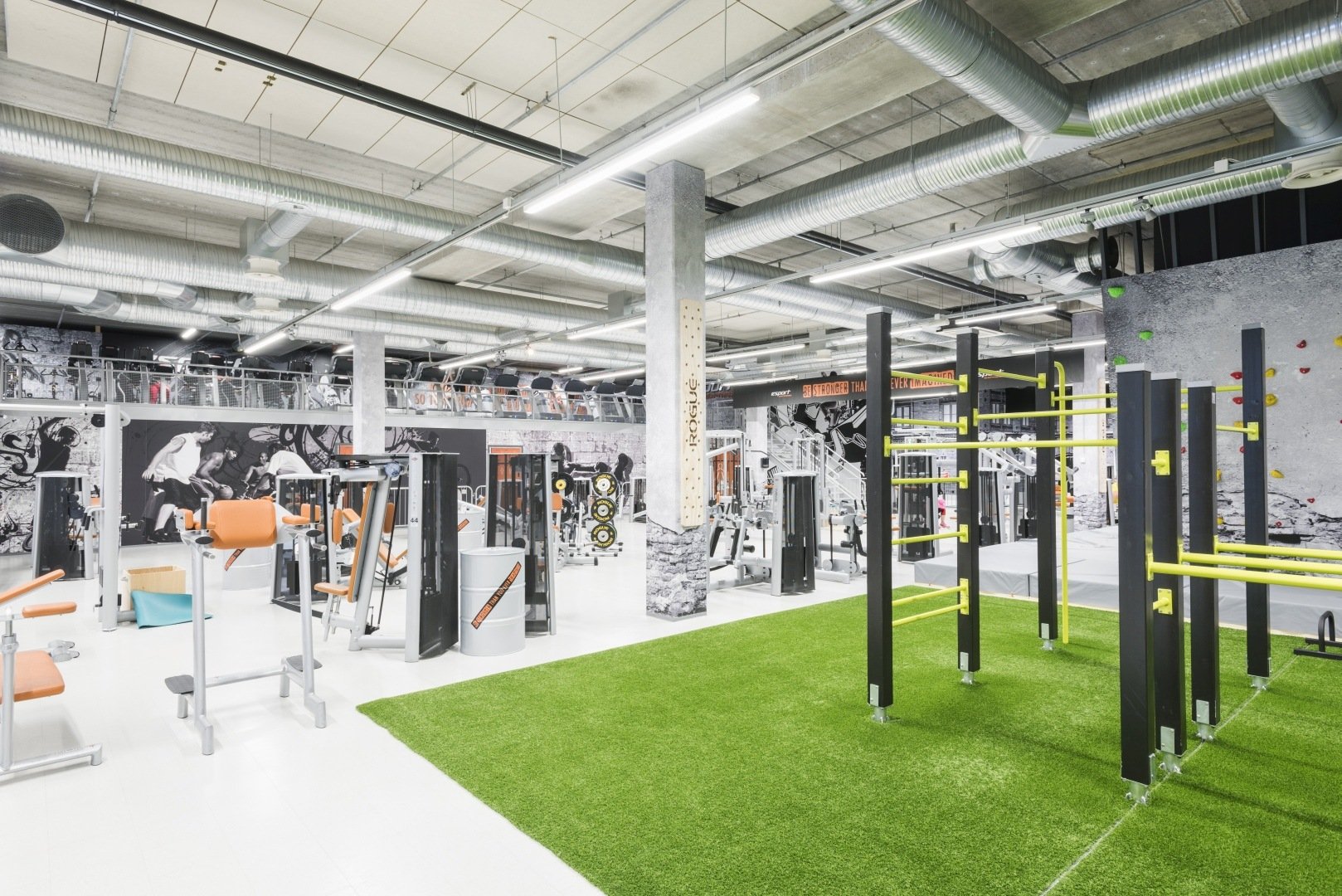 Reference_sports_hall_and_arena_lighting_Esport_Express_1