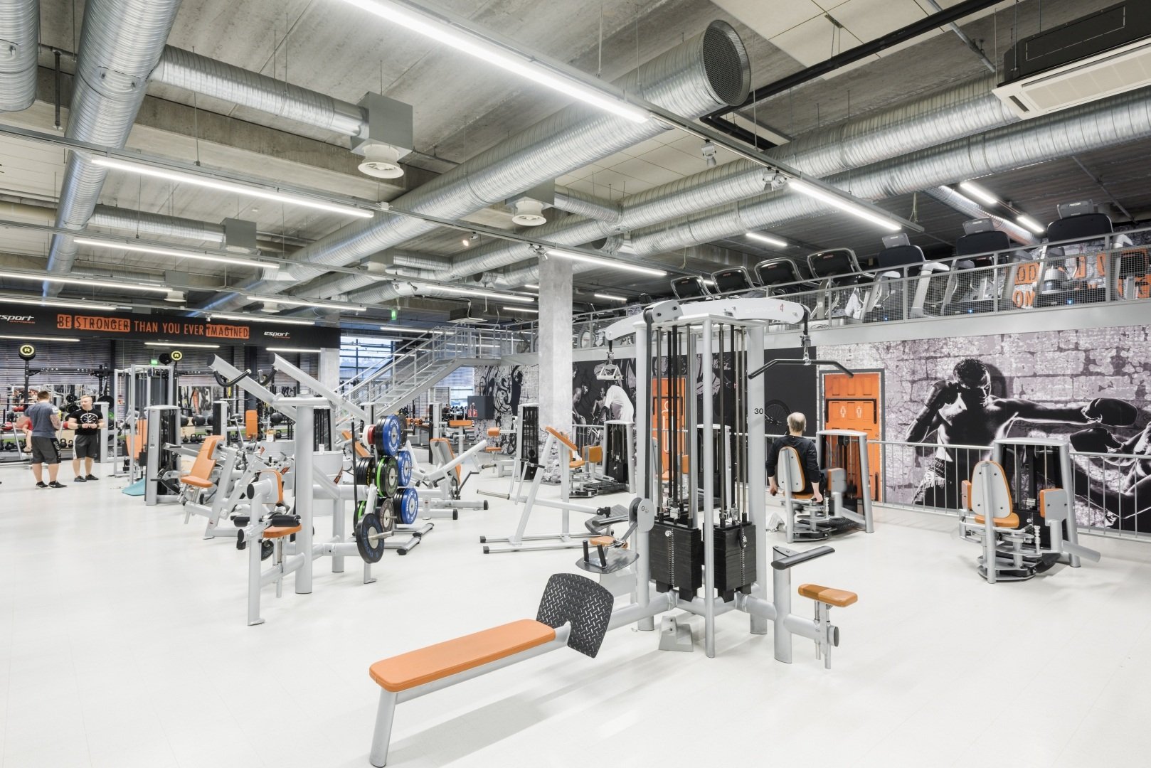 Reference_sports_hall_and_arena_lighting_Esport_Express_4