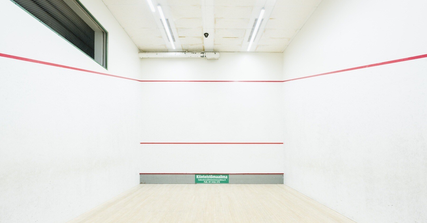 Reference_sports_hall_and_arena_lighting_Finland_Tennisclub_3_cropped