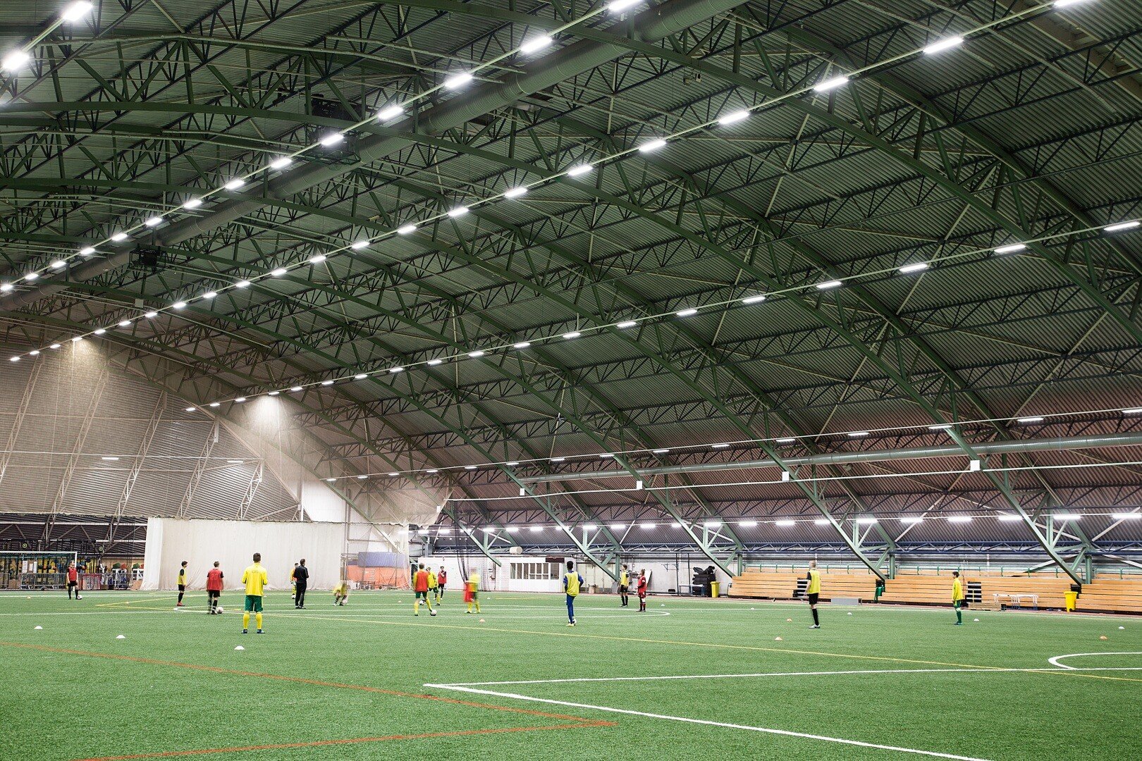 Reference_sports_hall_and_arena_lighting_Porin_Karhuhalli_1