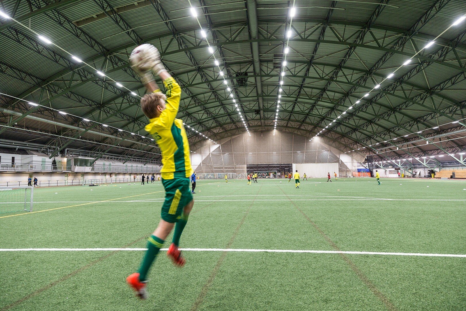 Reference_sports_hall_and_arena_lighting_Porin_Karhuhalli_2