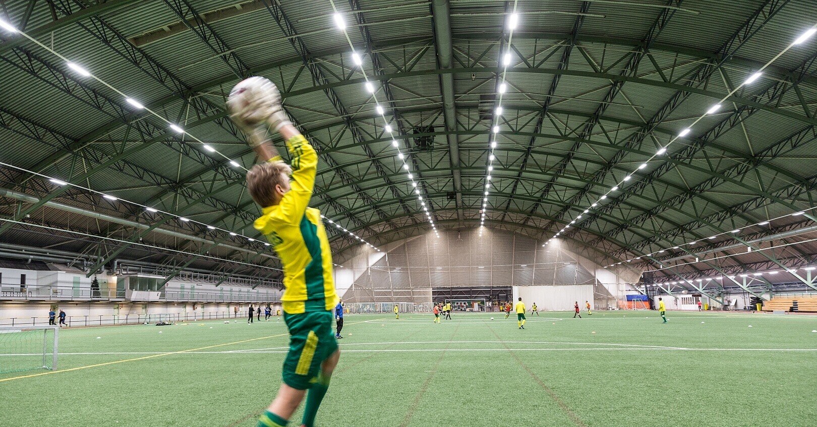Reference_sports_hall_and_arena_lighting_Porin_Karhuhalli_featured_image