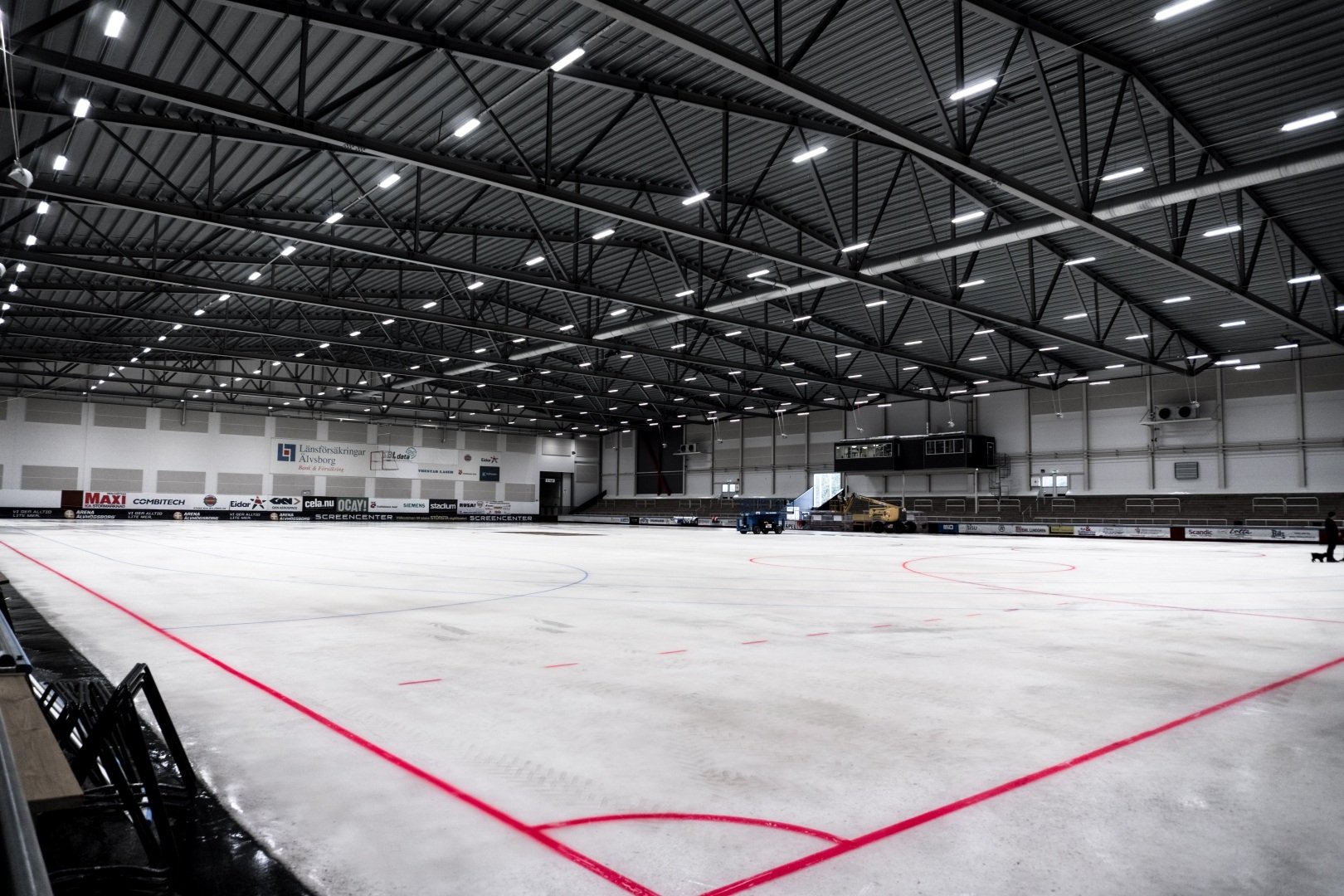Reference_sports_hall_and_arena_lighting_Slattbergshallen_3