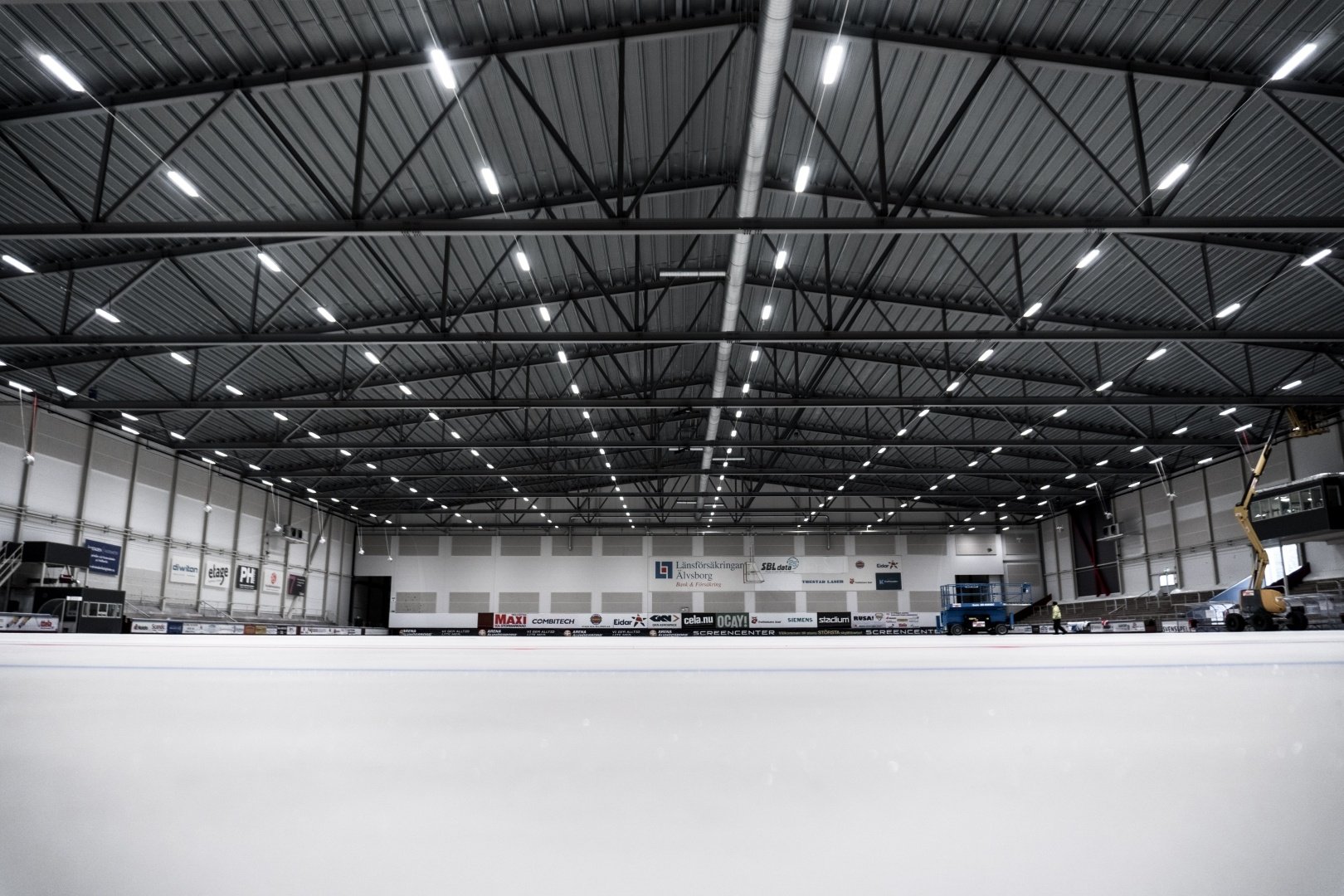 Reference_sports_hall_and_arena_lighting_Slattbergshallen_4