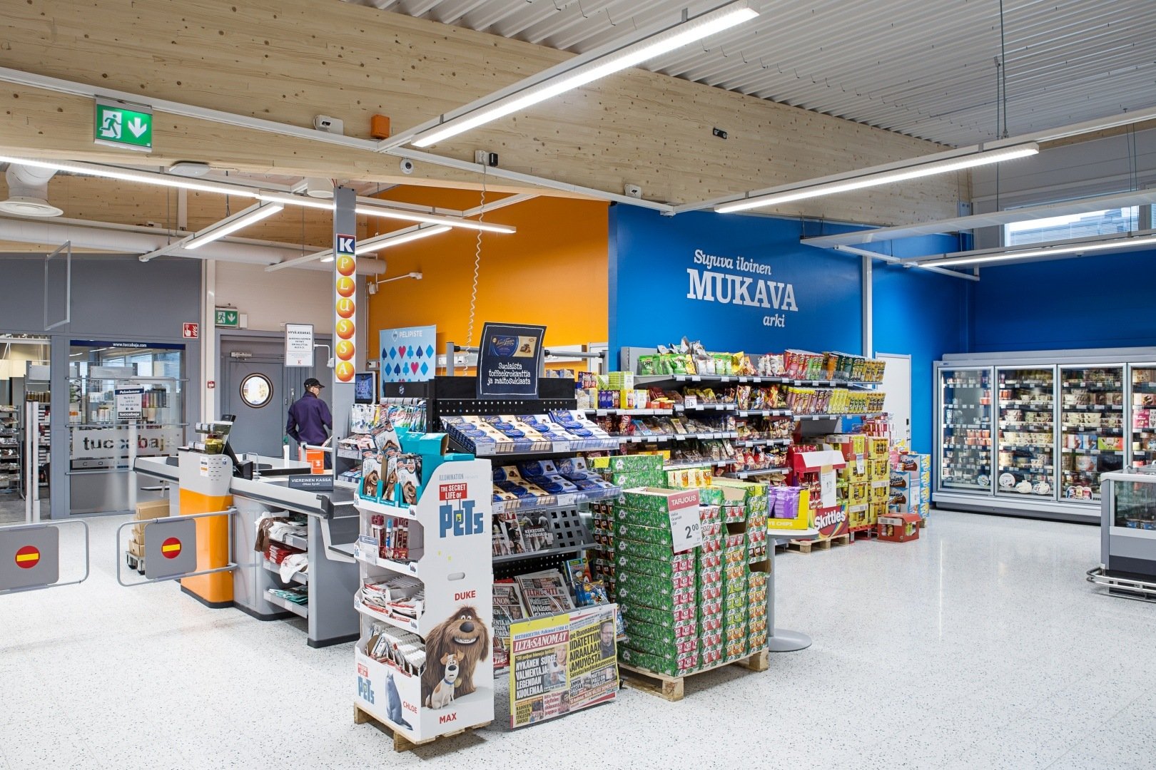 Reference_store_lighting_K-Supermarket_Rovaniemi_10