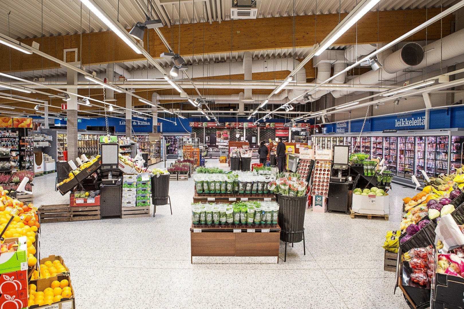 Reference_store_lighting_K-Supermarket_Rovaniemi_2