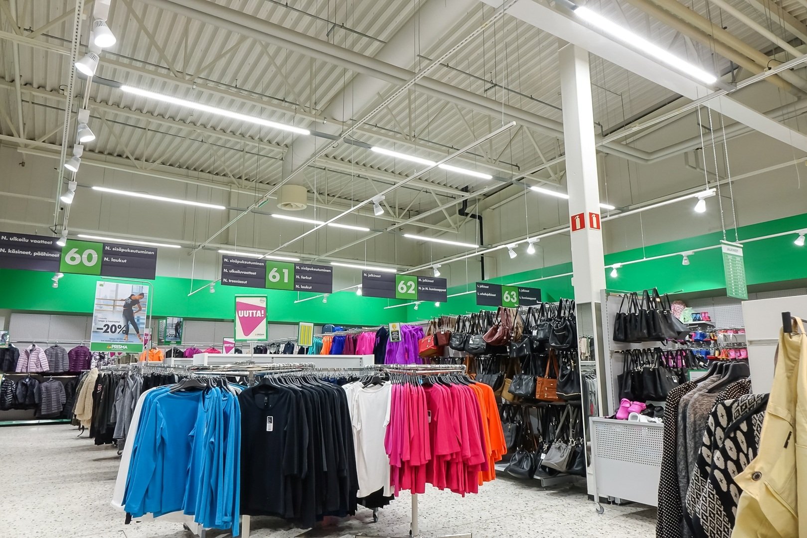 Reference_store_lighting_Prisma_Palokka_5