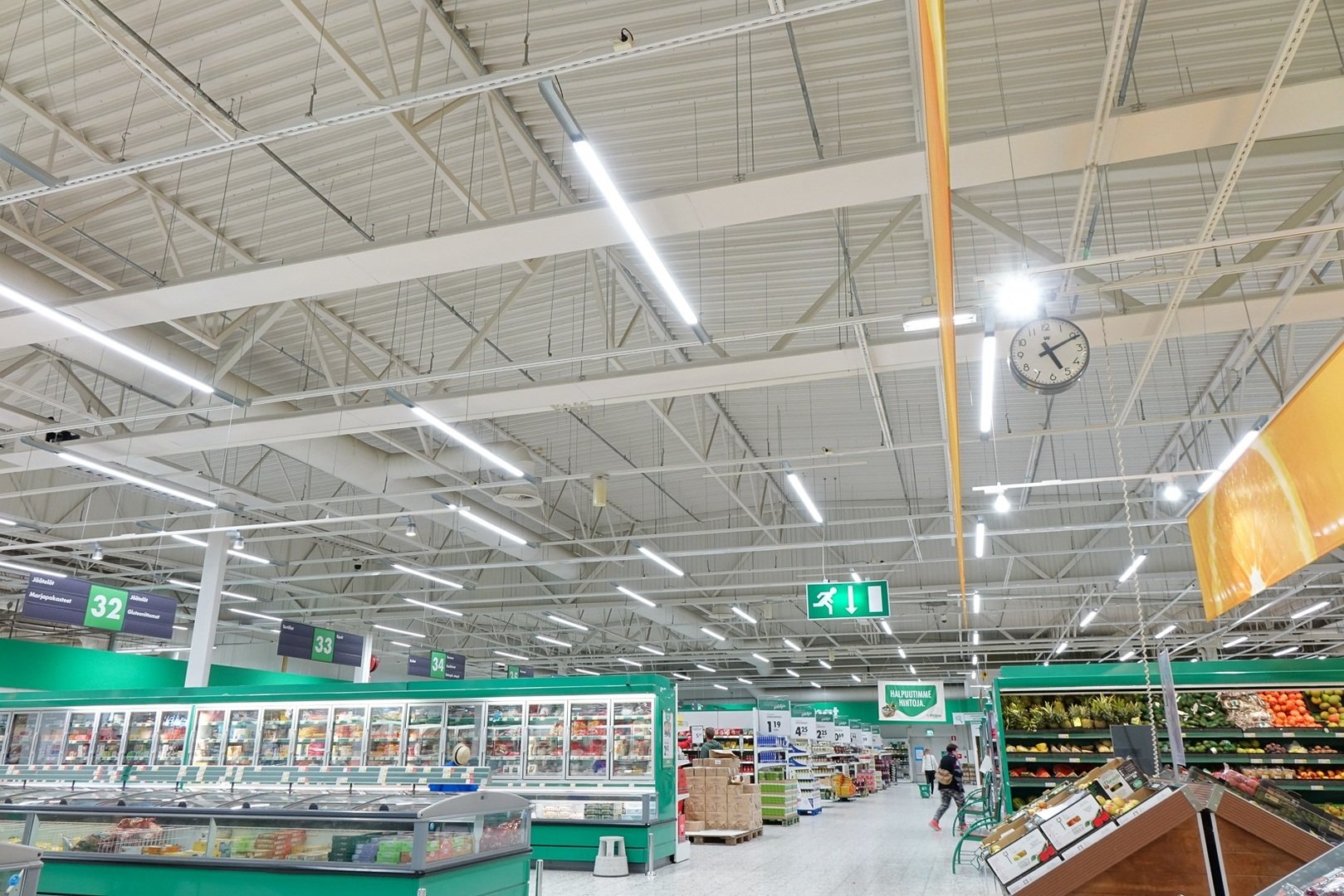 Reference_store_lighting_Prisma_Palokka_7