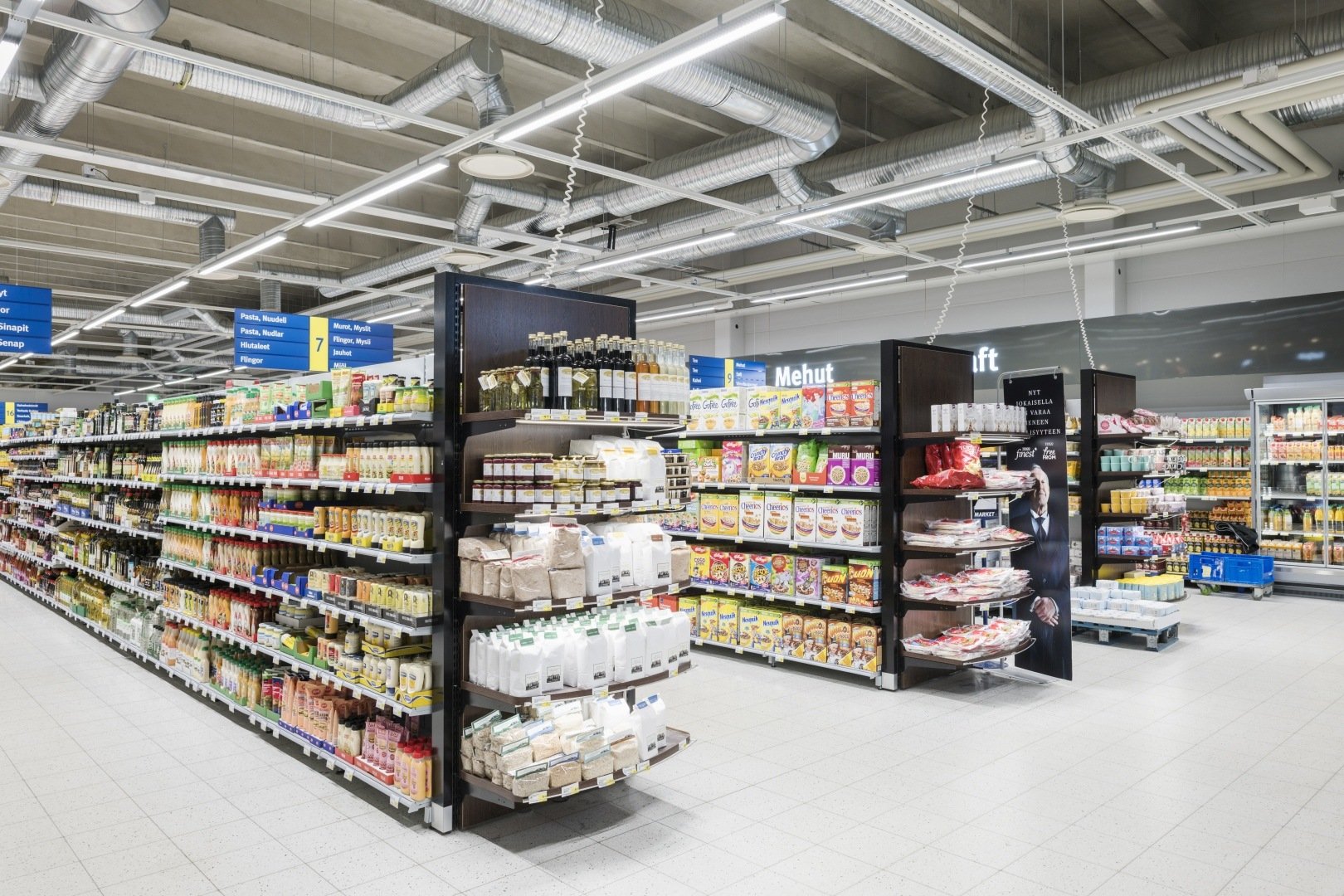 Reference_store_lighting_S-Market_Loviisa_4