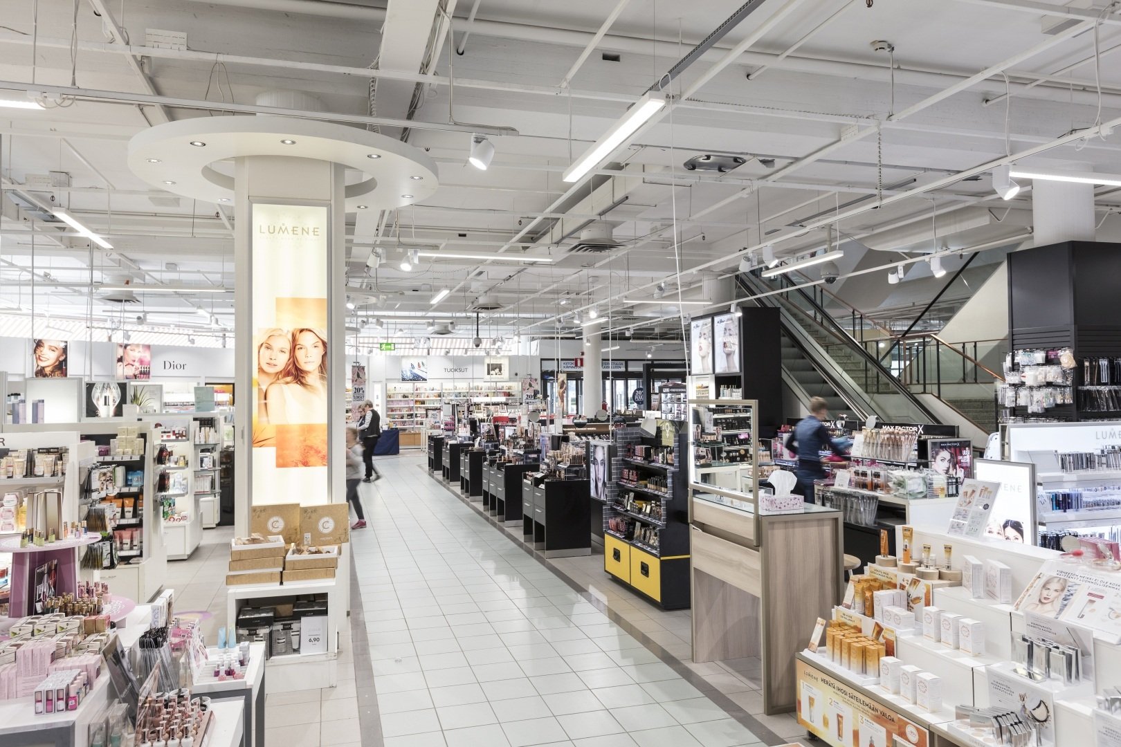 Reference_store_lighting_Sokos_Joensuu_178