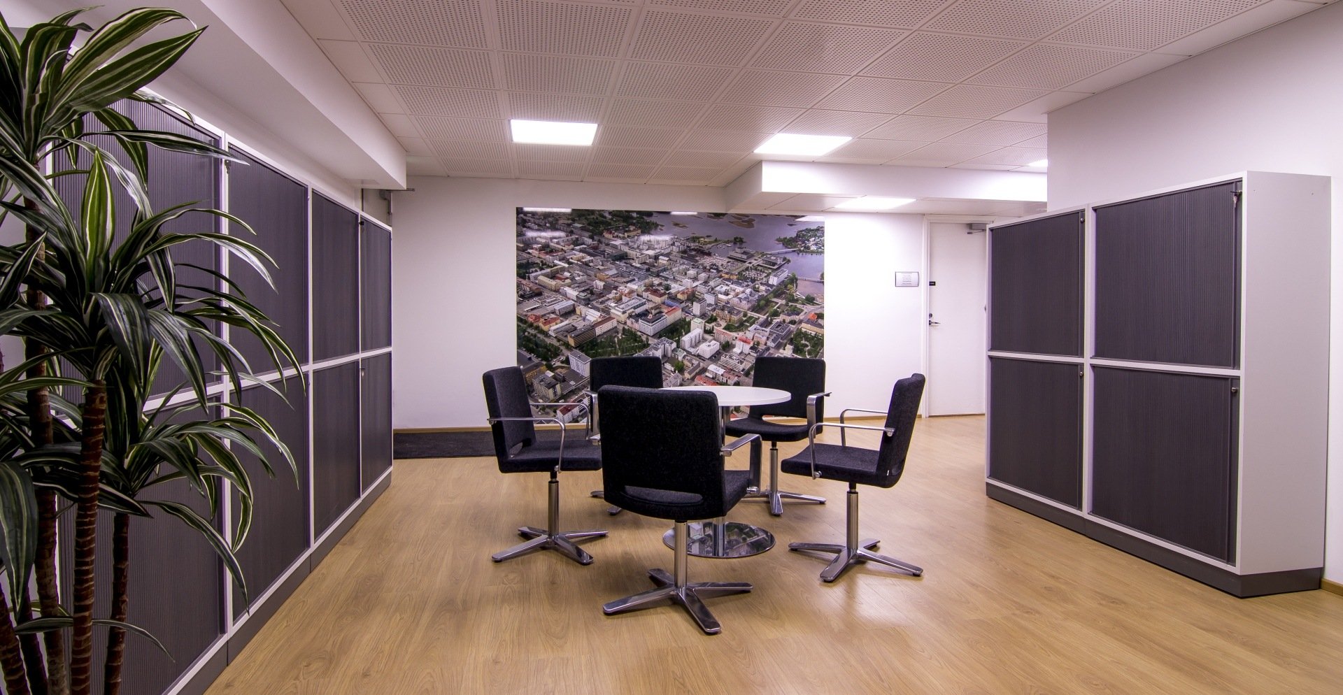 Reference_office_lighting_Oulun_Osuuspankki_4