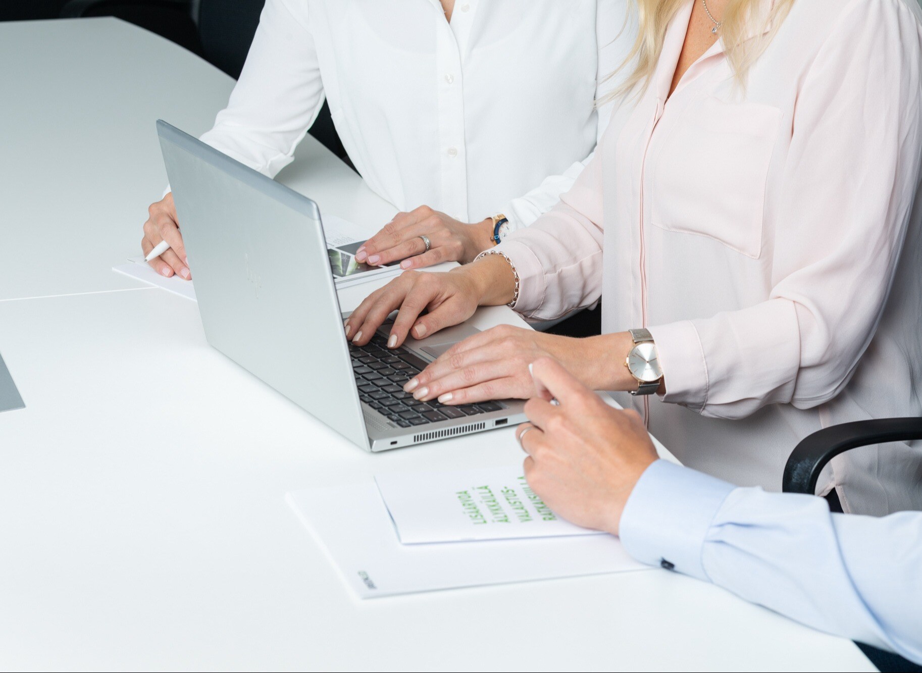 Greenled_office_3_original_2000px