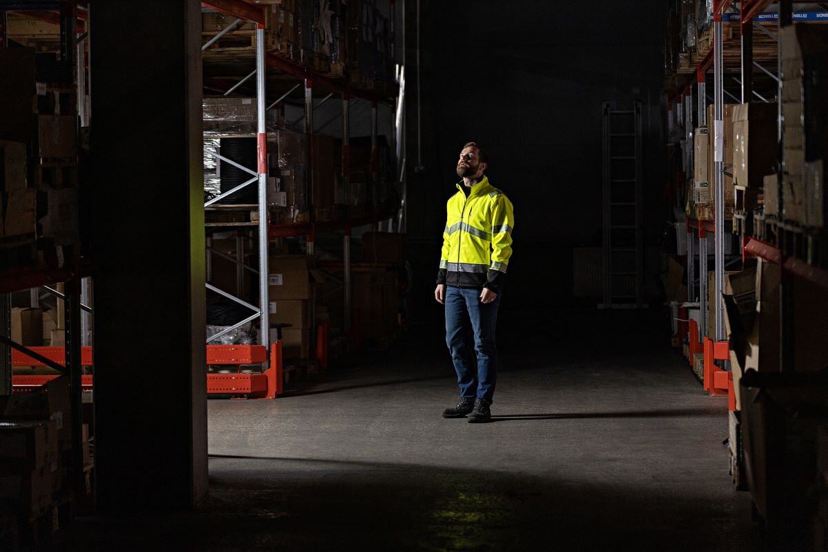 Greenled_warehouse_5_1200