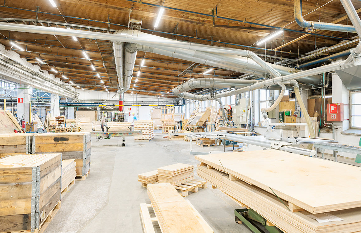 Image of Versowood's industrial lighting with Greenled luminaires